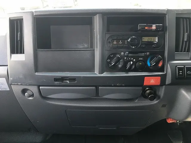 いすゞ エルフ TPG-NJS85A(4WD)の写真39