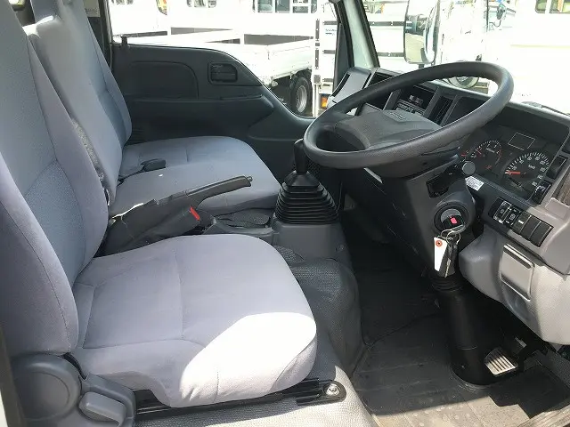 いすゞ エルフ TPG-NJS85A(4WD)の写真41