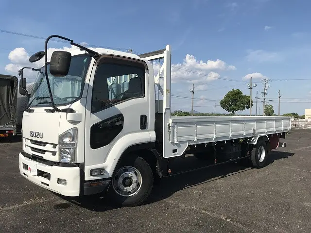 いすゞ フォワード TKG-FRR90S2(2WD)の写真1