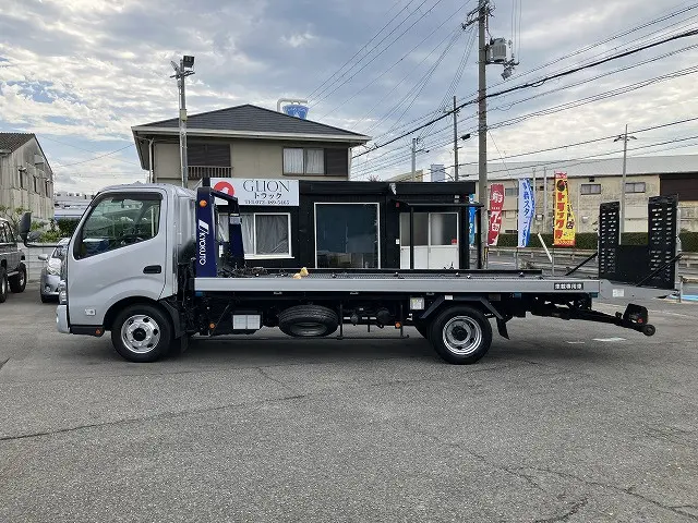 トヨタ ダイナ TDG-XZU722(2WD)の写真4