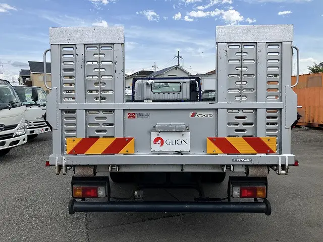 トヨタ ダイナ TDG-XZU722(2WD)の写真7