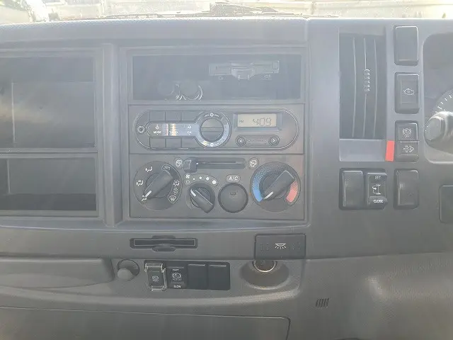 いすゞ フォワード TKG-FRR90S1(2WD)の写真31