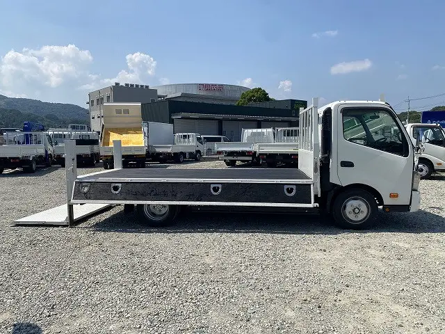 日野 デュトロ SKG-XZU710M(2WD)の写真12