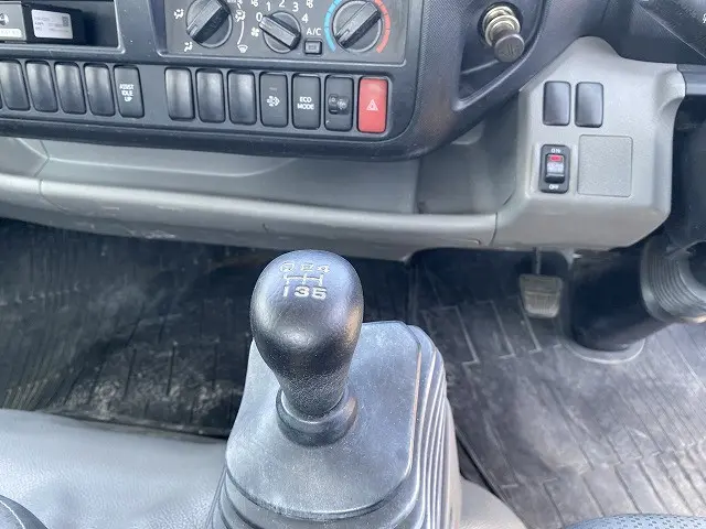 日野 デュトロ SKG-XZU710M(2WD)の写真33