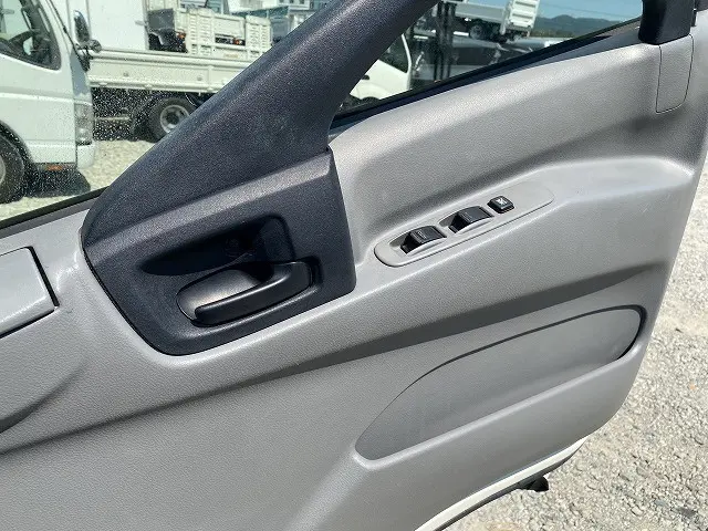 日野 デュトロ SKG-XZU710M(2WD)の写真36