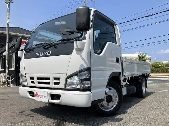 いすゞ エルフ PB-NKR81A(2WD)の写真1