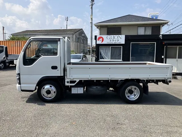 いすゞ エルフ PB-NKR81A(2WD)の写真4
