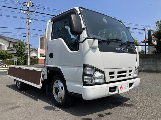 いすゞ エルフ PB-NKR81A(2WD)の写真10