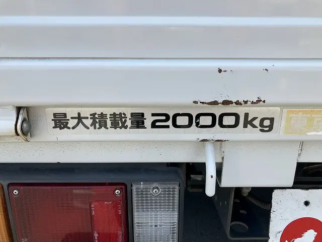 いすゞ エルフ PB-NKR81A(2WD)の写真17