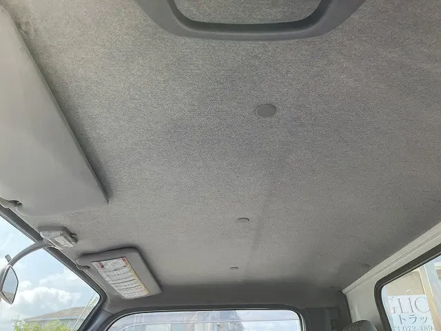 いすゞ エルフ PB-NKR81A(2WD)の写真38