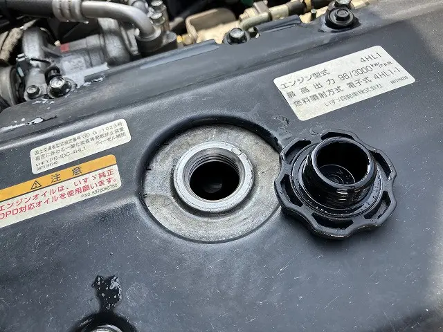 いすゞ エルフ PB-NKR81A(2WD)の写真41