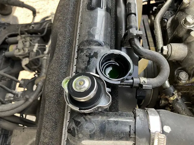 いすゞ エルフ PB-NKR81A(2WD)の写真42