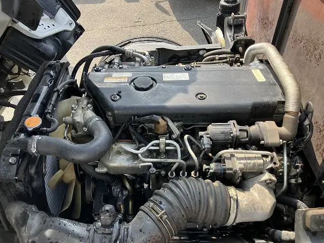 いすゞ エルフ PB-NKR81A(2WD)の写真44