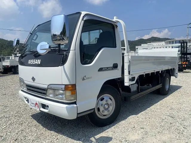 日産 アトラス KK-AKR66LR(2WD)の写真1