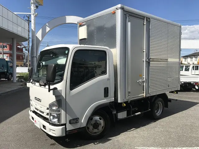 いすゞ エルフ TPG-NLS85AN(4WD)の写真1