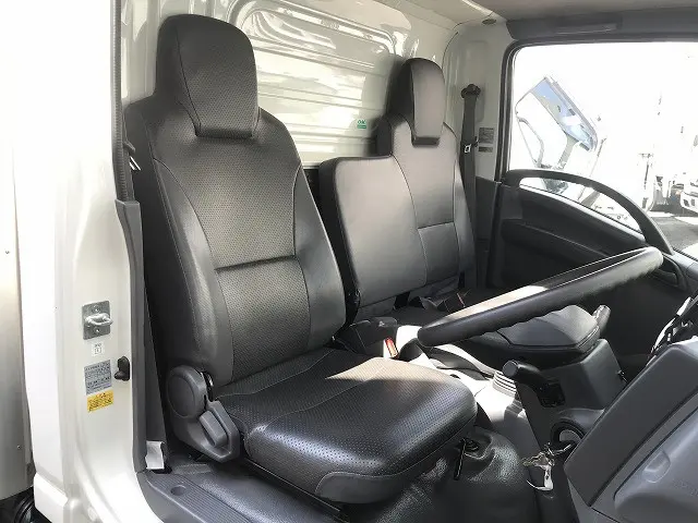 いすゞ エルフ TPG-NLS85AN(4WD)の写真39