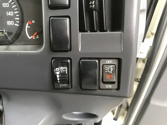 いすゞ エルフ TPG-NLS85AN(4WD)の写真45