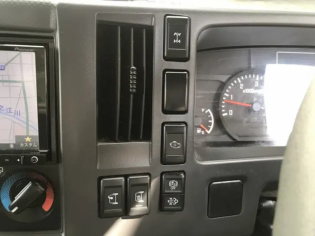 いすゞ エルフ TPG-NLS85AN(4WD)の写真46