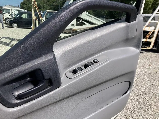 日野 デュトロ TKG-XZU720M(2WD)の写真26