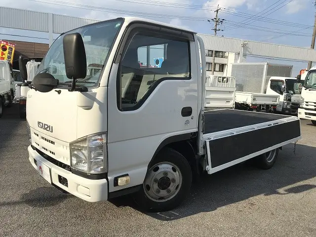 いすゞ エルフ TKG-NJS85A(4WD)の写真9