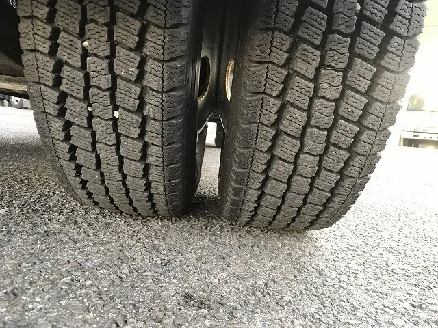 いすゞ エルフ TKG-NJS85A(4WD)の写真49