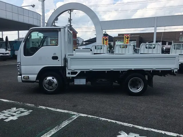 いすゞ エルフ TKG-NJS85A(2WD)の写真4