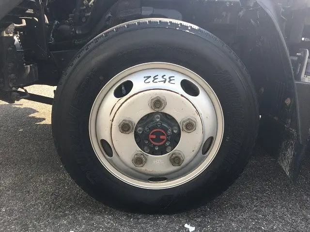 いすゞ エルフ TKG-NJS85A(2WD)の写真26