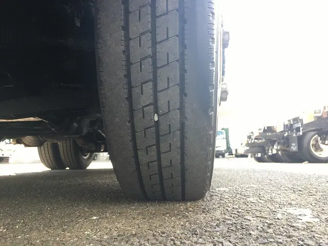 いすゞ エルフ TKG-NJS85A(2WD)の写真30