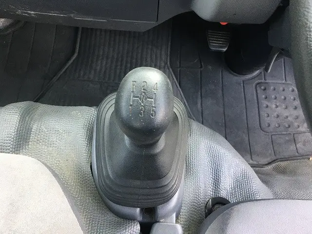 いすゞ エルフ TKG-NJS85A(2WD)の写真44