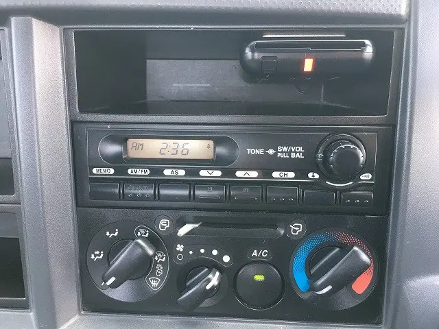 いすゞ エルフ TKG-NJS85A(2WD)の写真47
