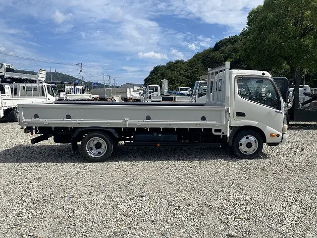 日野 デュトロ SKG-XZU650M(2WD)の写真5