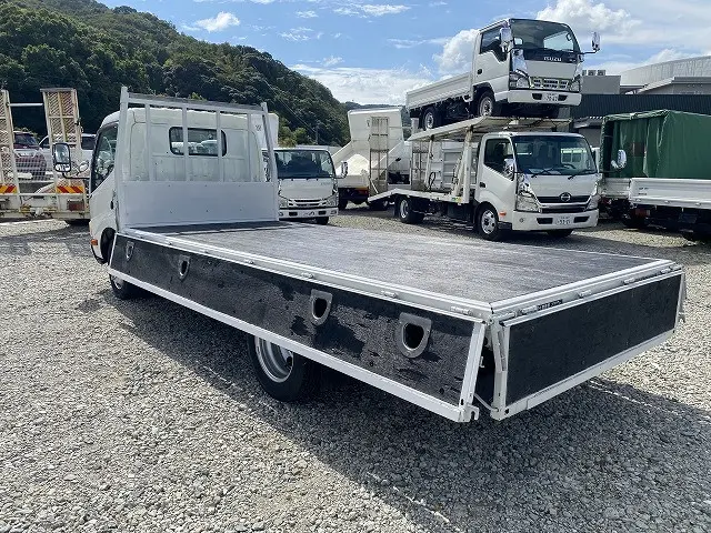 日野 デュトロ SKG-XZU650M(2WD)の写真13