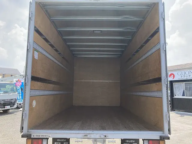 いすゞ エルフ 2RG-NPR88AN(2WD)の写真9