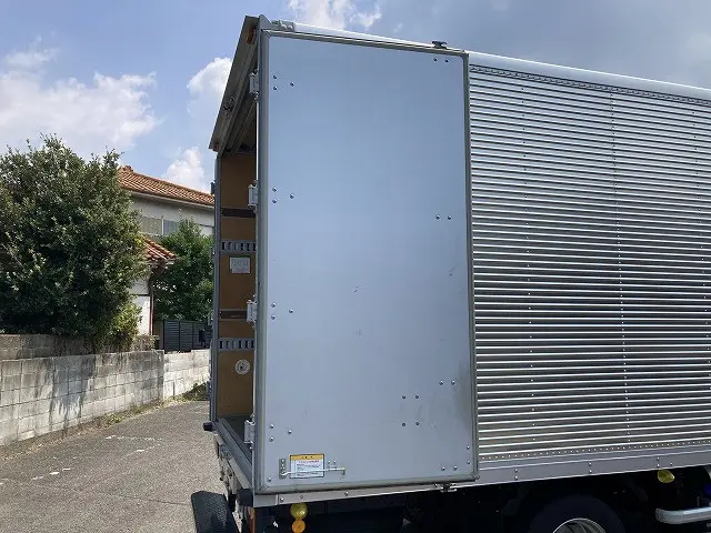 いすゞ エルフ 2RG-NPR88AN(2WD)の写真13