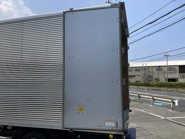 いすゞ エルフ 2RG-NPR88AN(2WD)の写真14