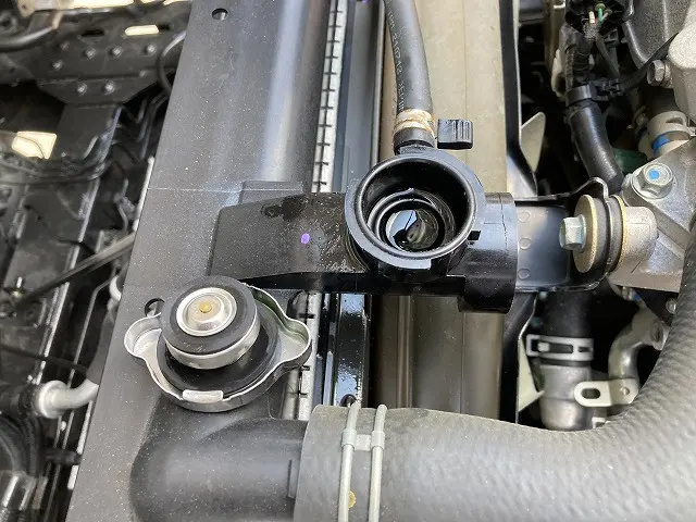 いすゞ エルフ 2RG-NPR88AN(2WD)の写真41