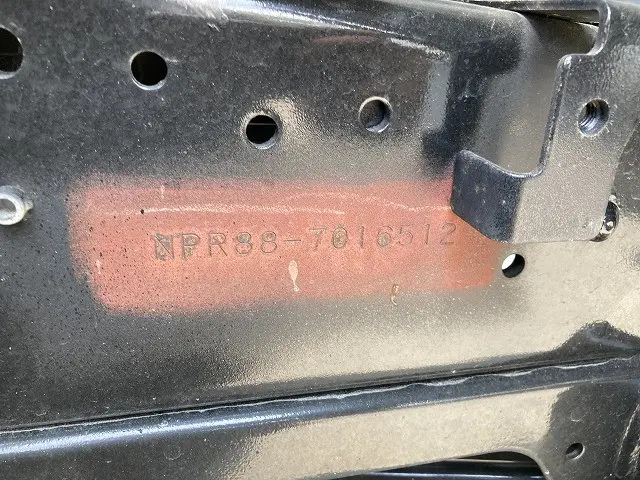 いすゞ エルフ 2RG-NPR88AN(2WD)の写真46