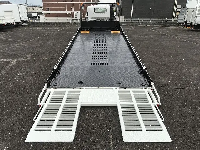 いすゞ エルフ TRG-NPR85AN(2WD)の写真14