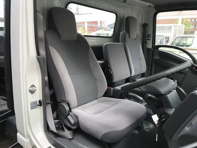 いすゞ エルフ TRG-NPR85AN(2WD)の写真38