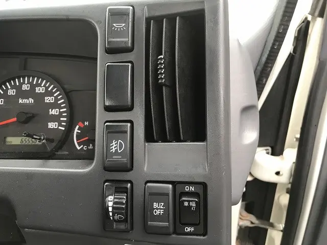 いすゞ エルフ TRG-NPR85AN(2WD)の写真42