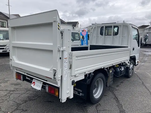 いすゞ エルフ TKG-NKS85A(4WD)の写真8