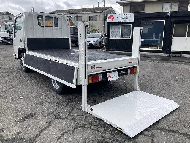 いすゞ エルフ TKG-NKS85A(4WD)の写真13