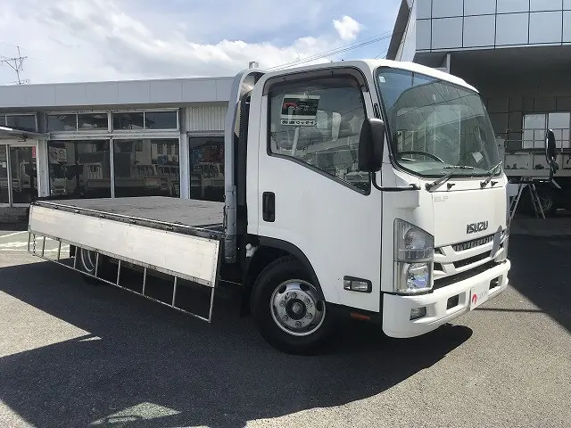 いすゞ エルフ 2RG-NPR88YN(2WD)の写真10