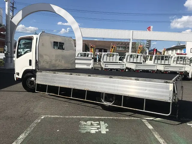 いすゞ エルフ 2RG-NPR88YN(2WD)の写真11