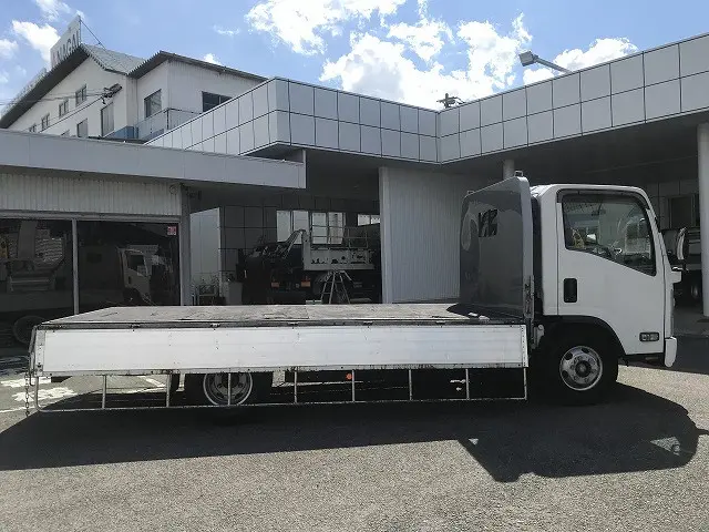 いすゞ エルフ 2RG-NPR88YN(2WD)の写真15