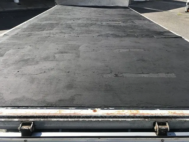 いすゞ エルフ 2RG-NPR88YN(2WD)の写真16