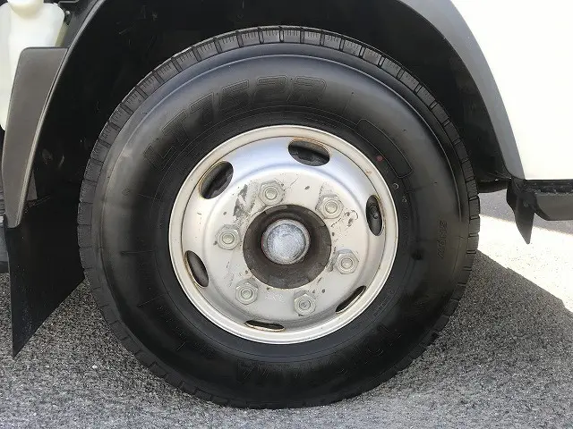 いすゞ エルフ 2RG-NPR88YN(2WD)の写真29