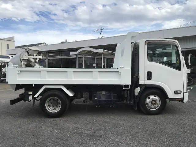 いすゞ エルフ TKG-NPR85YN(2WD)の写真15