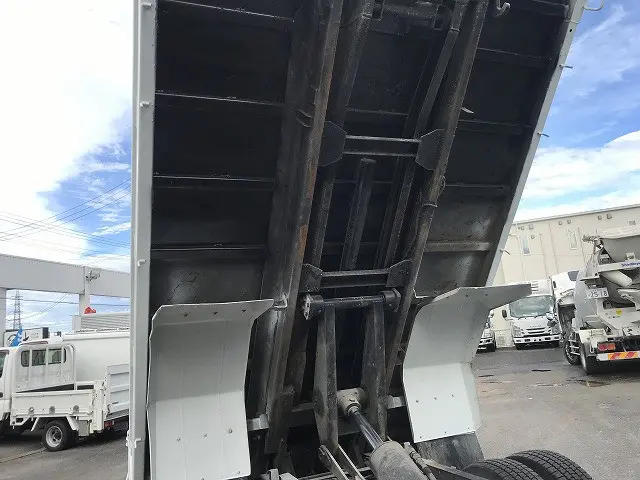 いすゞ エルフ TKG-NPR85YN(2WD)の写真39