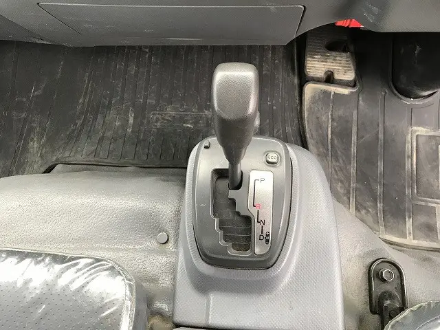 いすゞ エルフ TKG-NPR85YN(2WD)の写真45